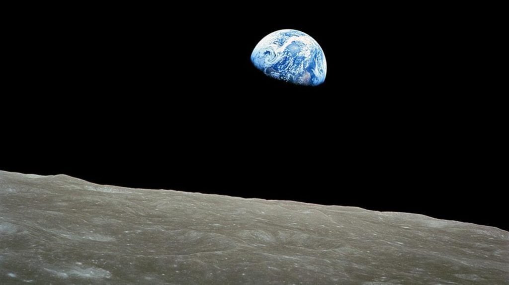 NASA Apollo8 Earthrise kHAB 1248x698@abc