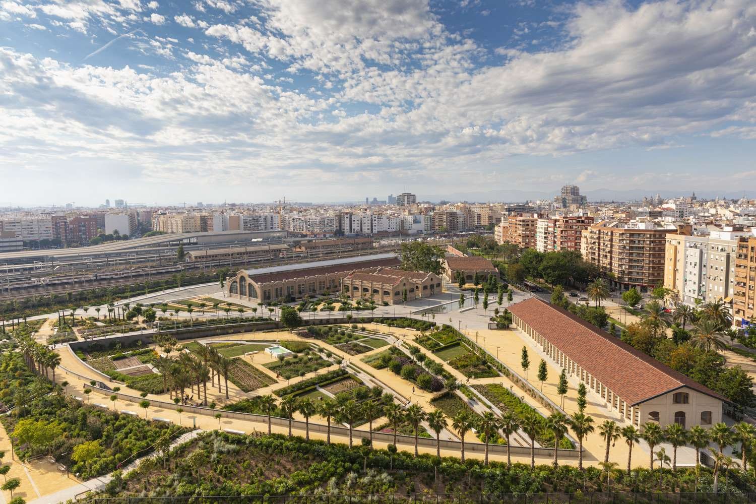 5 Parques en Valencia y Disfrutando de la Creatividad en Wine Gogh 5 Wine Gogh
