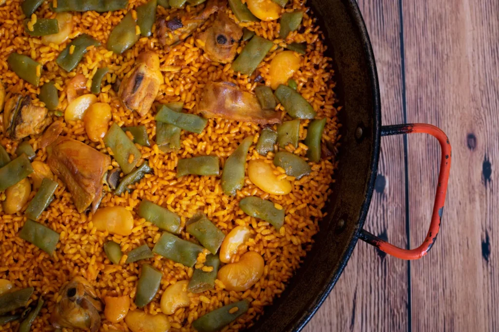 ¿Qué Lleva la Paella Valenciana? 12 Ingredientes Indispensables - WINE GOGH