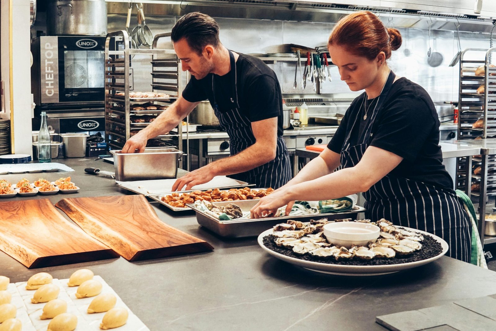 Donde cenar en Madrid; Explorando los Sabores de Madrid Top 5 Lugares Imperdibles para una Cena Inolvidable 2 Wine Gogh