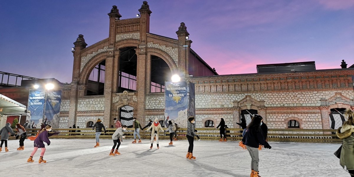 Pista de Hielo Madrid: 1 Invierno de Diversión 1 pista de hielo madrid