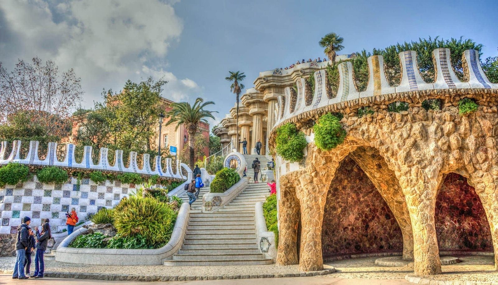 Park Güell: 1 Icono de Barcelona 2 Wine Gogh
