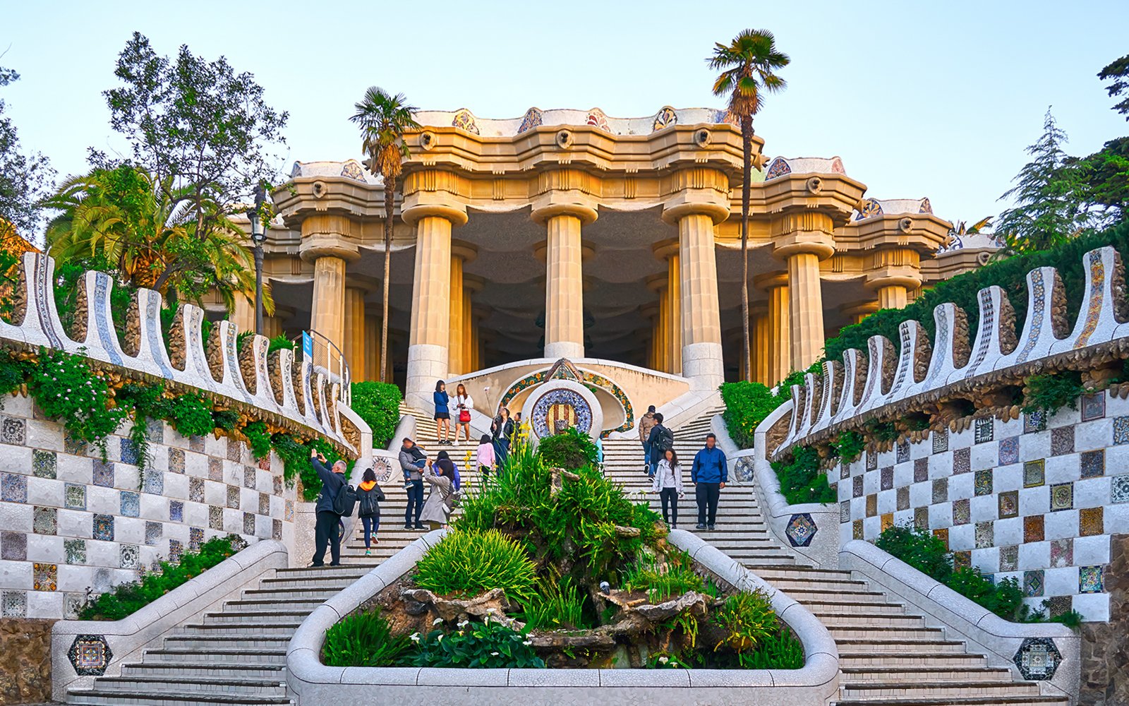 Park Güell: 1 Icono de Barcelona 3 Wine Gogh