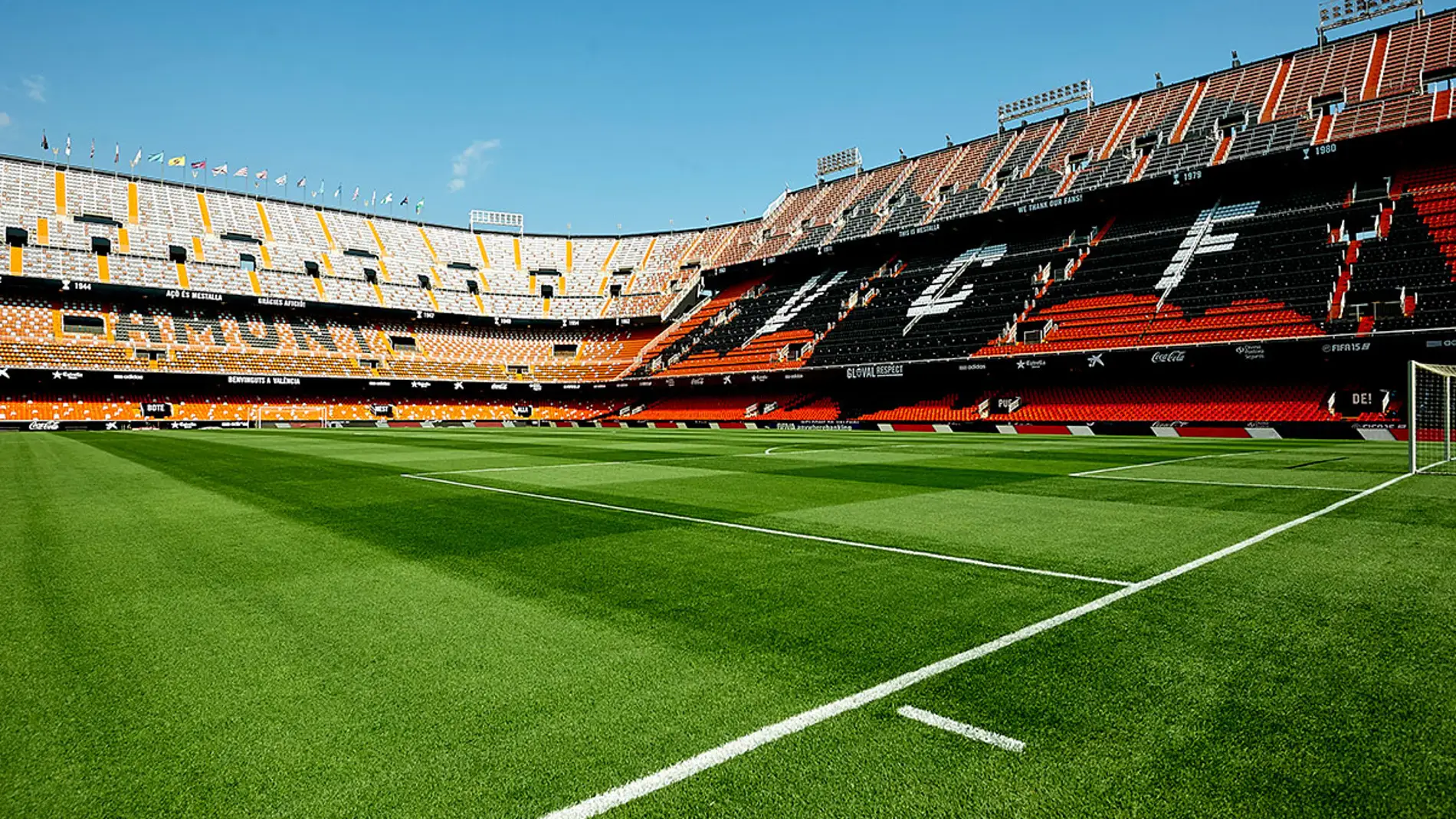 Mestalla: 1 Emblemático Estadio de Valencia 3 Wine Gogh