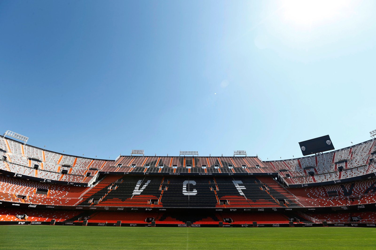 Mestalla: 1 Emblemático Estadio de Valencia 1 mestalla