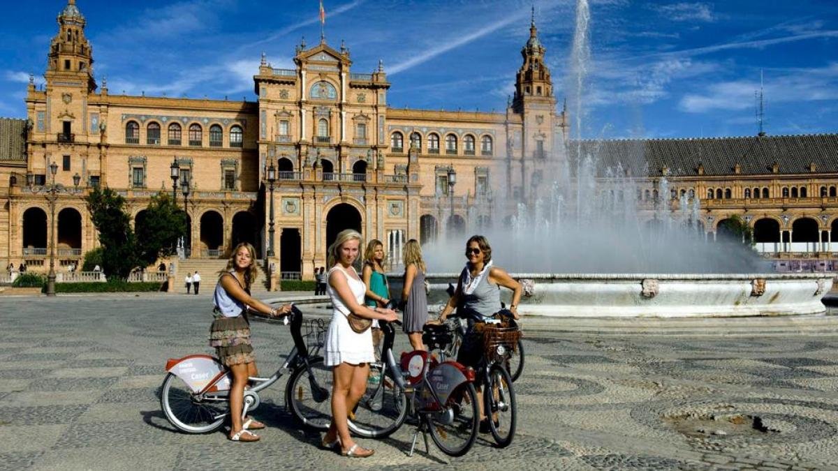 Amigos Sevilla: 5 Planes para Hacer 5 Wine Gogh