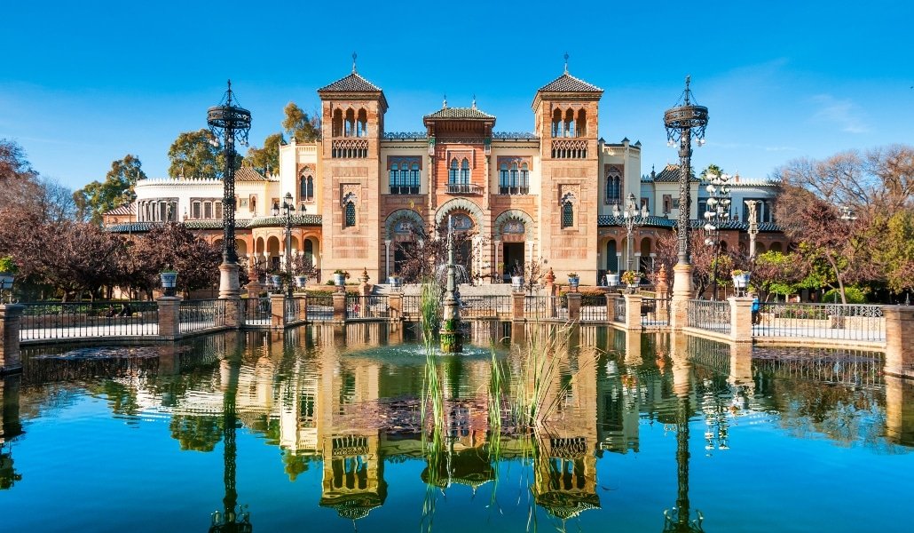 Sitios Bonitos en Sevilla: 7 Recomendaciones Increíbles 3 Wine Gogh