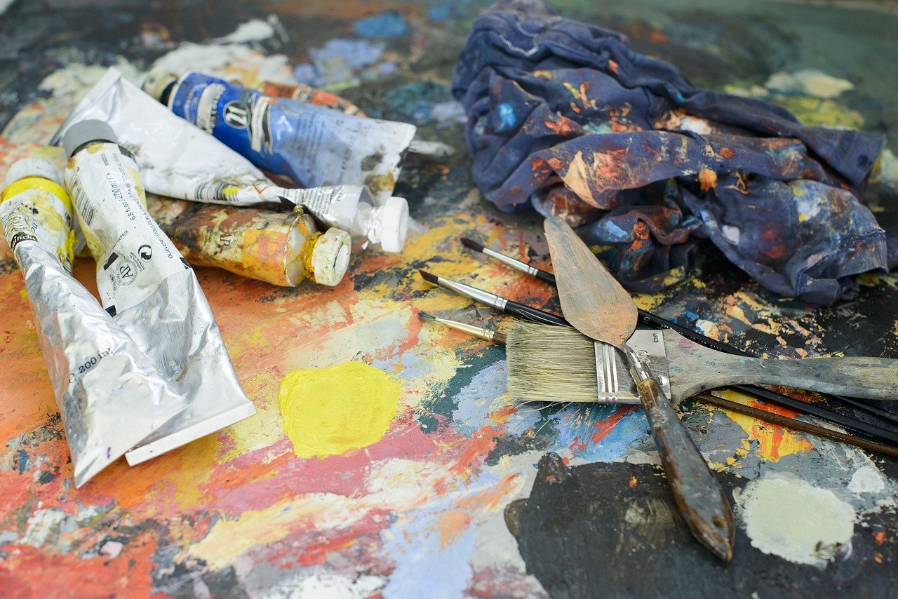Aprende a pintar en Valencia; 5 Experiencias Únicas para Aprender a Pintar en Valencia 3 painter 1937575 1280