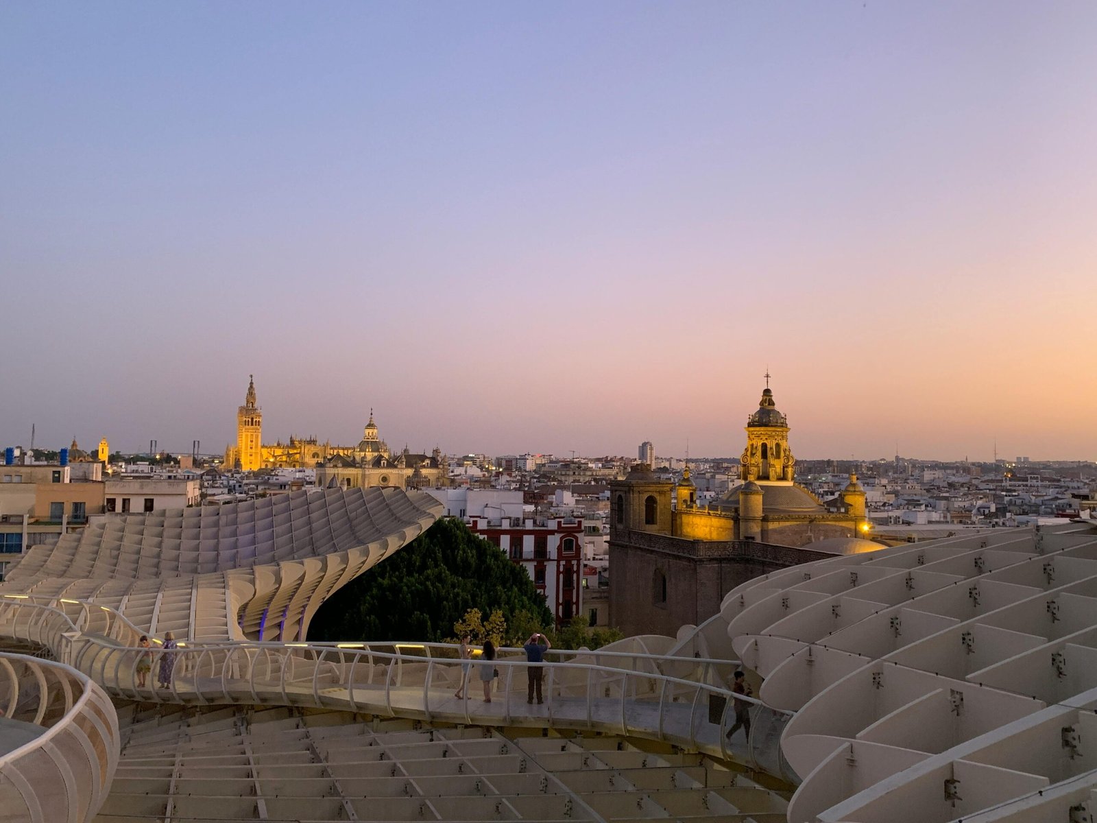 Lugares para visitar en Sevilla; Explora los 5 Lugares Más Fascinantes de Sevilla que No Puedes Perderte 5 pexels theirenelin 2893381 scaled