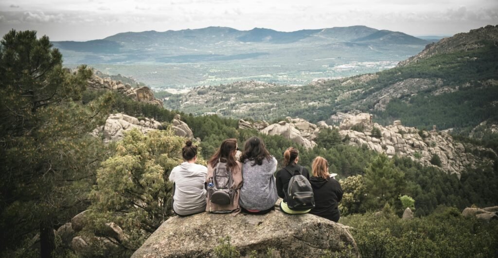 Plan Divertido en Madrid: ¡Descubre las 8 Mejores Actividades para Disfrutar de la Capital Española! 16 Wine Gogh