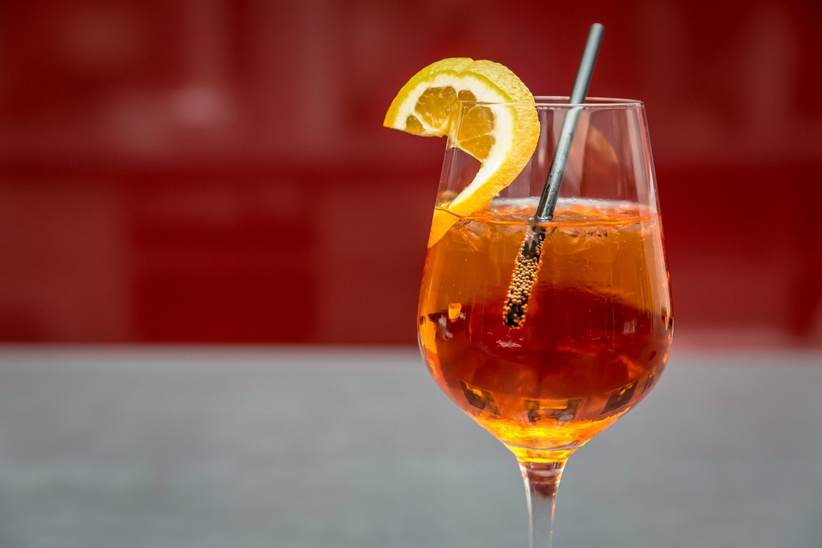 Copas en Malaga: Explora 5 Sitios Sorprendentes para Tomar Copas. 3 Winegogh